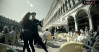 C&D tanzen Tango auf dem San Marco Platz